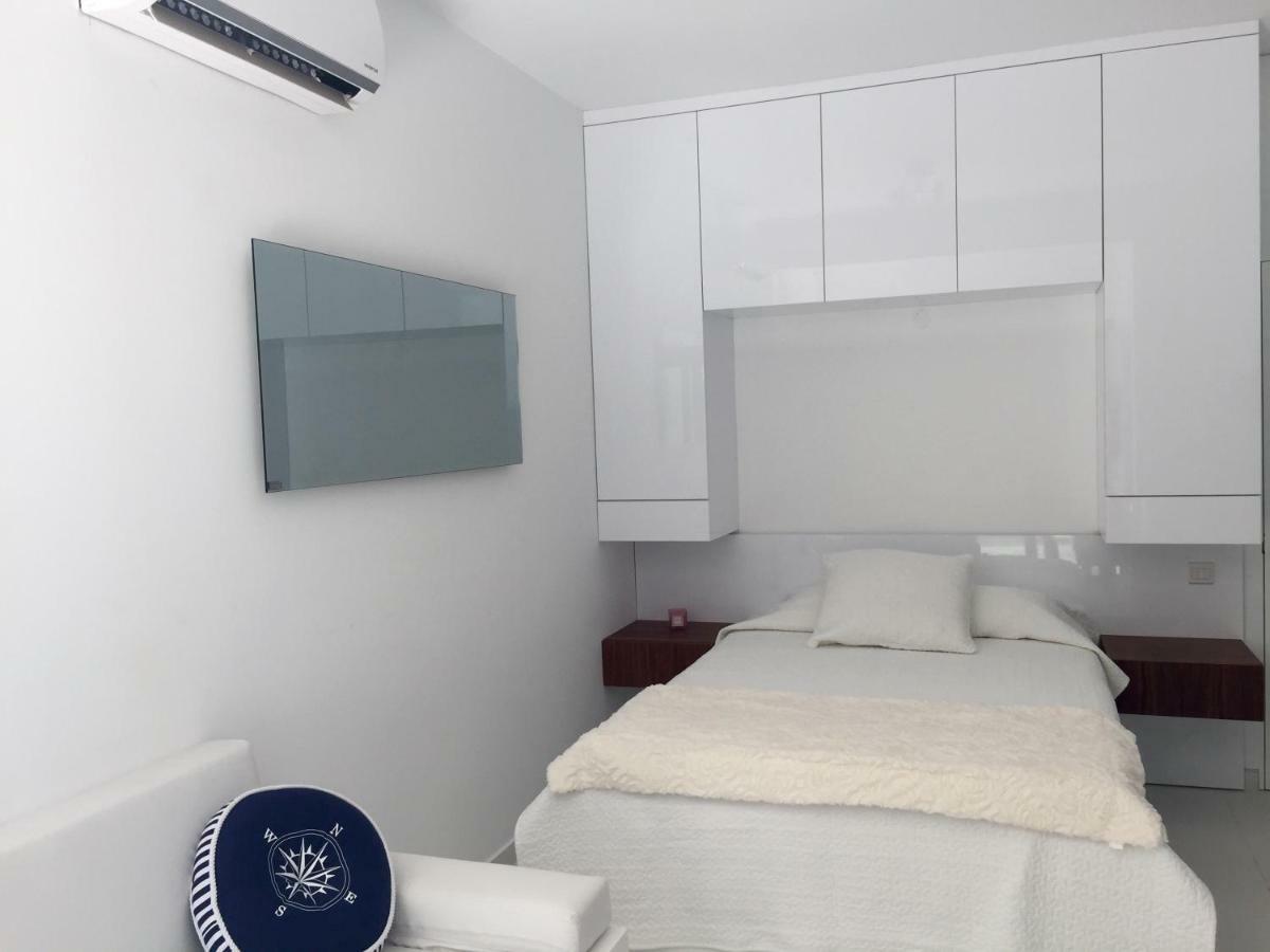 Modern Seaview Beach Studio Limassol Eksteriør billede