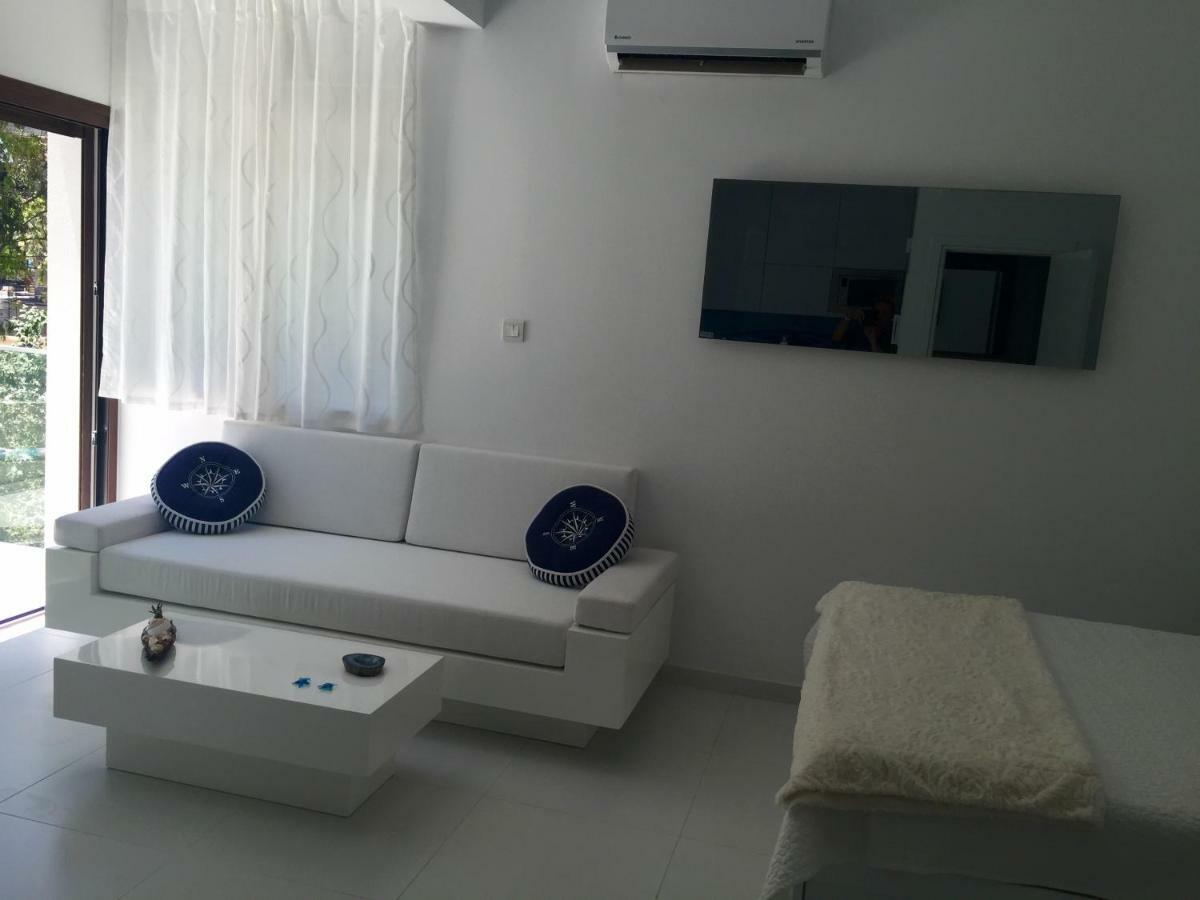 Modern Seaview Beach Studio Limassol Eksteriør billede