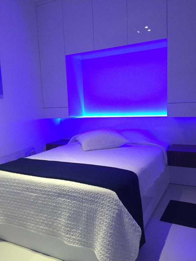 Modern Seaview Beach Studio Limassol Eksteriør billede